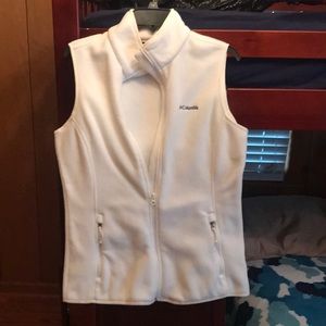White vest by Columbia